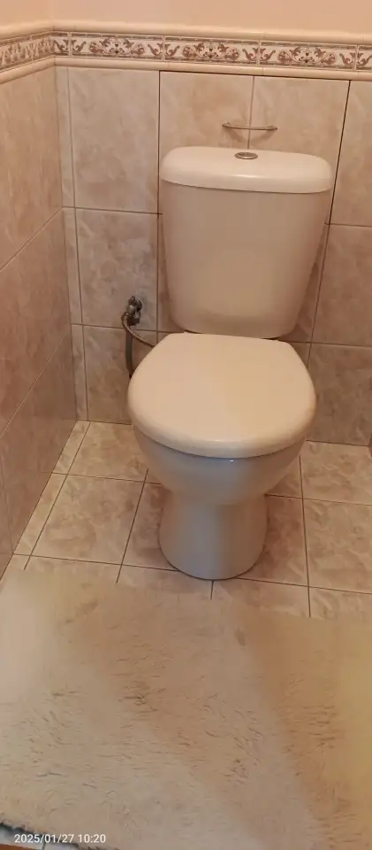 Продам унитаз с бачком., фотография 1