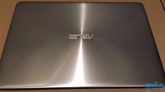 ASUS ZENBOOK UX330UA-AH55 13.3 