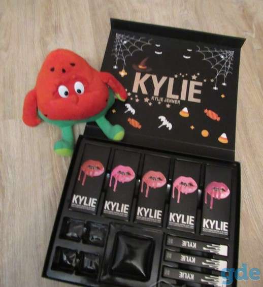 Помады от Kylie, фотография 1