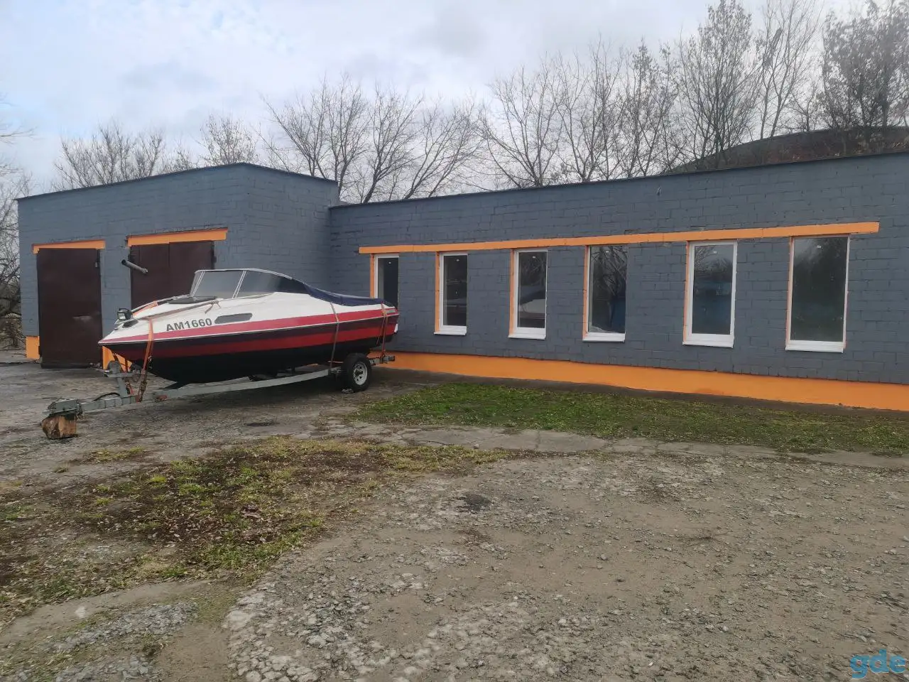 Продам участок с домом, офисом, гаражами, фотография 8