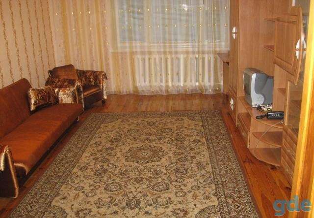 квартира на сутки в Калинковичах, ул. Пионерская, фотография 1