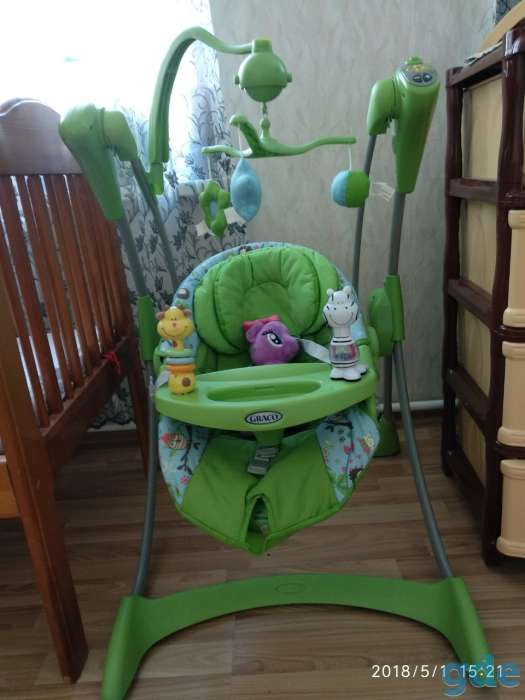 Продам качели напольные Graco., фотография 2