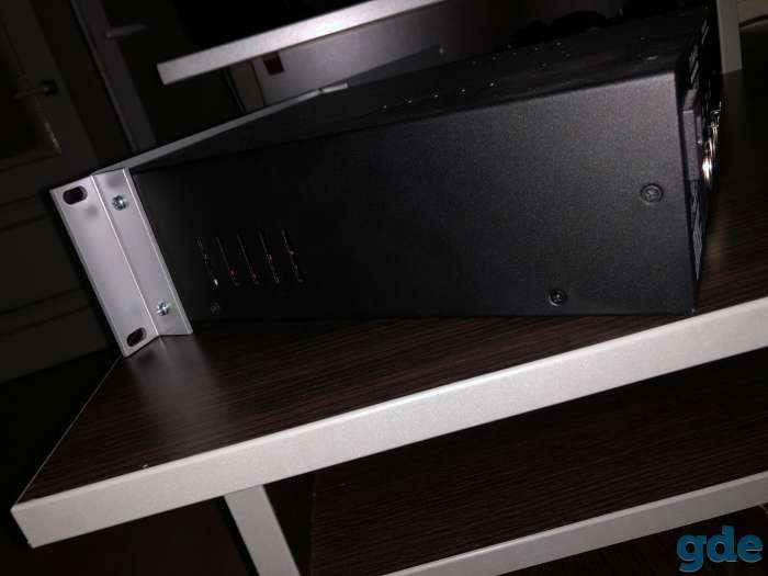 Микрофонный предусилитель Universal Audio Twin-Finity 710., фотография 2