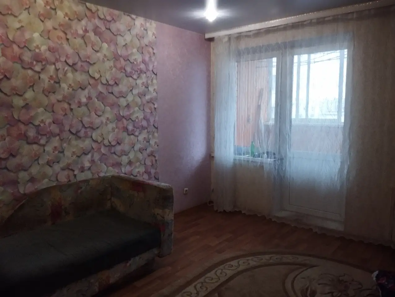 Сдам 1комнатную квартиру Октябрьская 109 по договору на год, фотография 1