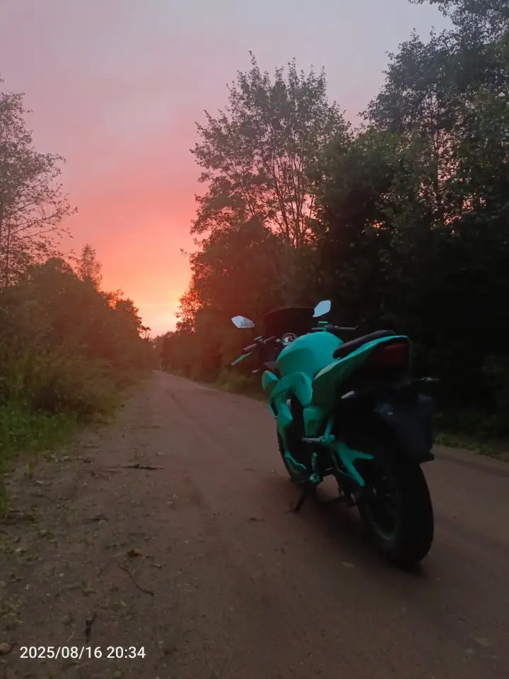 Электромотоцикл, фотография 1