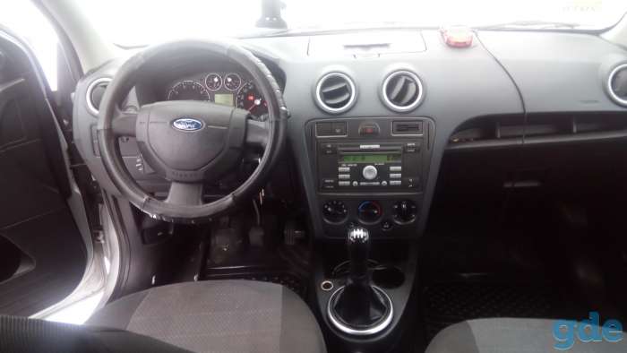 Продам автомобиль Ford Fusion, фотография 4