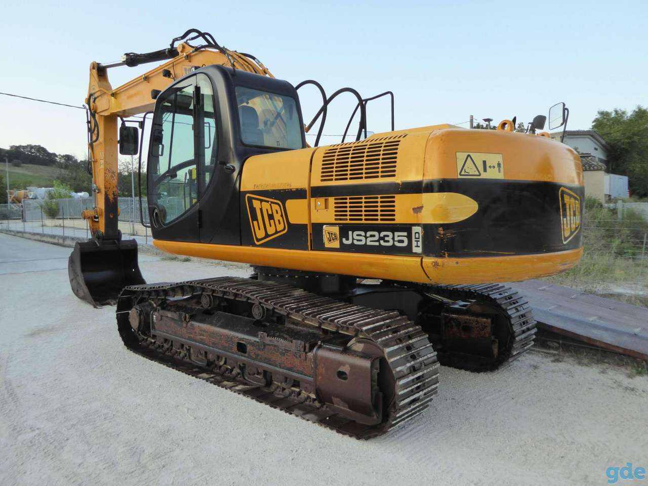 Аренда Услуги экскаватора JCB 235, фотография 1
