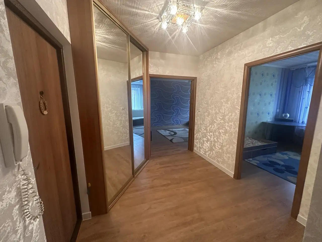 Трехкомнатная квартира 75м.кв, Г., фотография 3