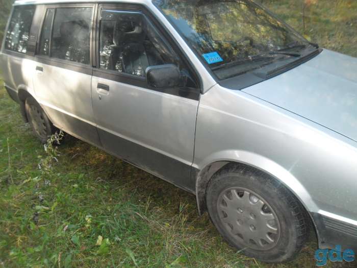 Минивэн Mitsubishi, фотография 2