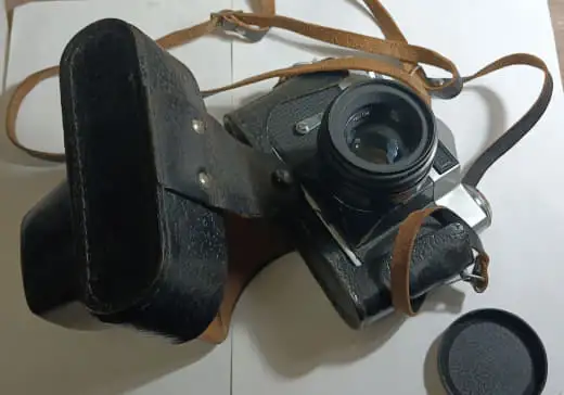 Зенит-Е  советский малоформатный однообъективный зеркальный фотоаппарат СССР., фотография 2