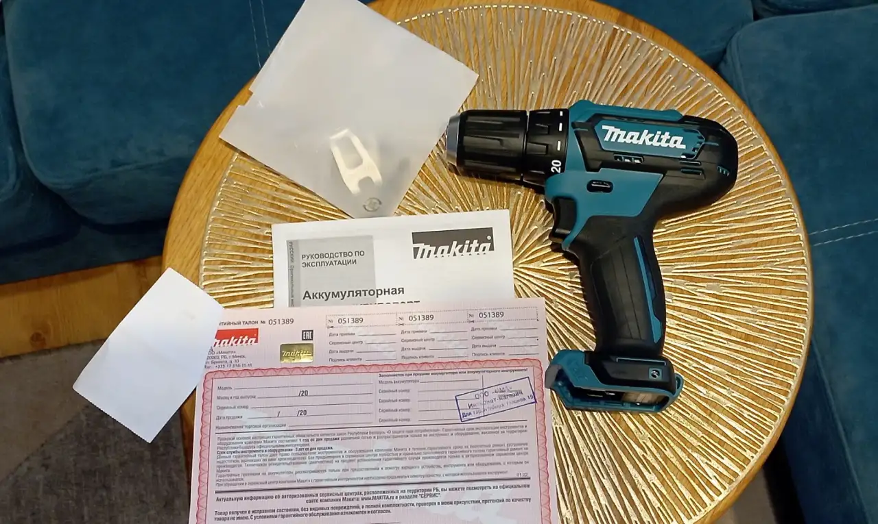 Дрель-шуруповерт Makita DF333DWAE, фотография 1