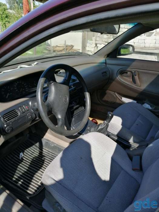 Mazda 626 1993г., фотография 1