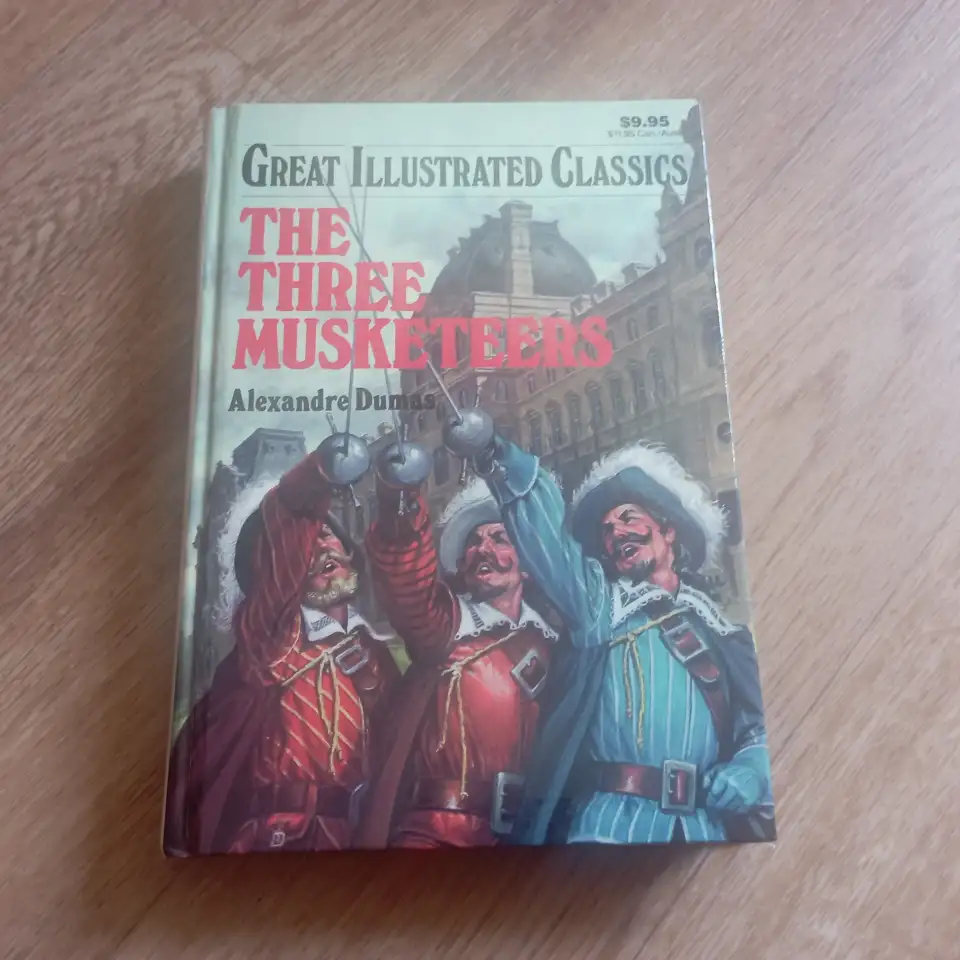 Книга Три Мушкетера (на английском, Нью-Йорк), фотография 1