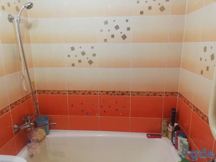 Продам 3-х комнатную квартиру новой планировки, м-н Октябрьский, дом 62, фотография 6