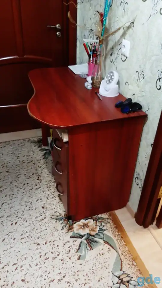 Стол письменный, фотография 1