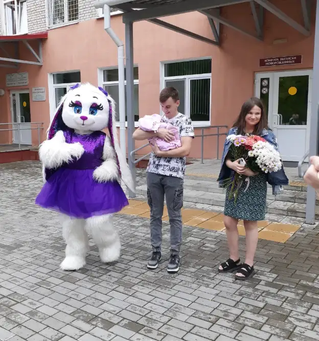 АНИМАТОР БЕЛЫЙ МЕДВЕДЬ МИШКА ЧЕБУРАШКА ЗАЙКА ГОРИЛЛА ЛАБУБУ БУМАЖНОЕ ШОУ РОСТОВАЯ КУКЛА БРЕСТ КОБРИН И ОБЛАСТЬ, фотография 10