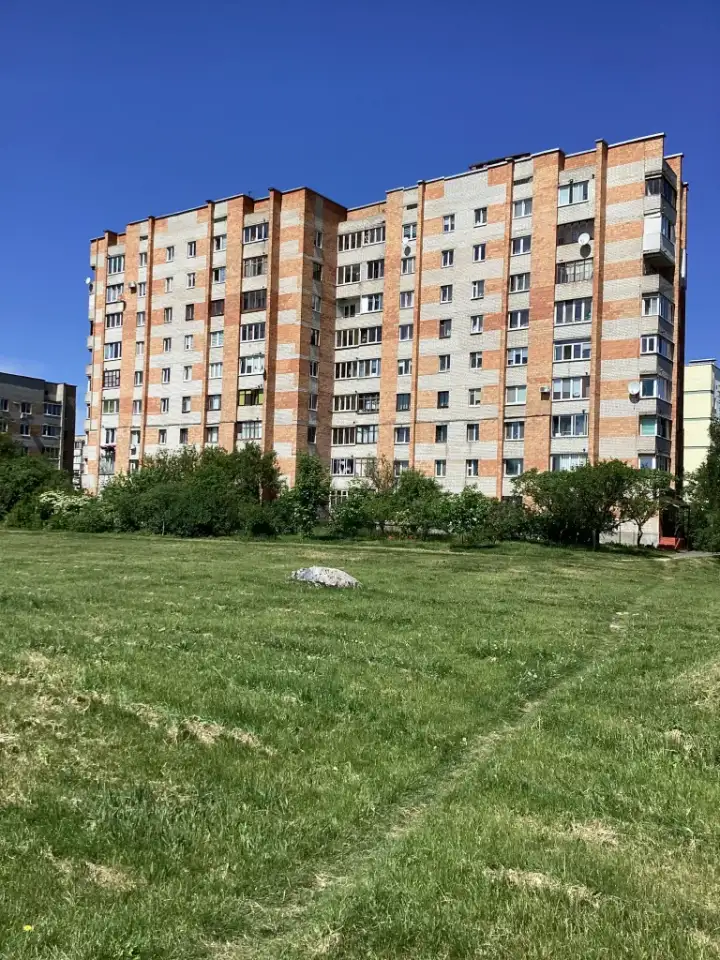 Трехкомнатная квартира в кирпичном доме в Бресте, область, ул.Мошенского, 94, фотография 1