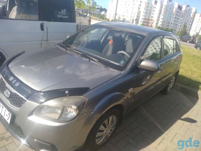 Хорошее авто Kia Rio, фотография 8