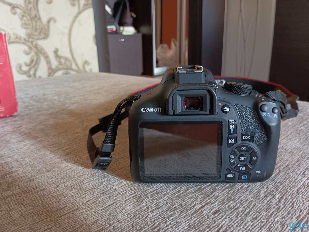 Фотоаппарат Canon 1300, фотография 3