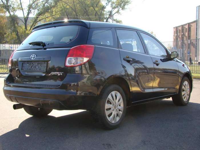 Комфортный и удобный Toyota Matrix, фотография 10