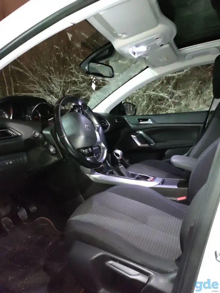 Peugeot 308 (II) Рестайлинг, фотография 8