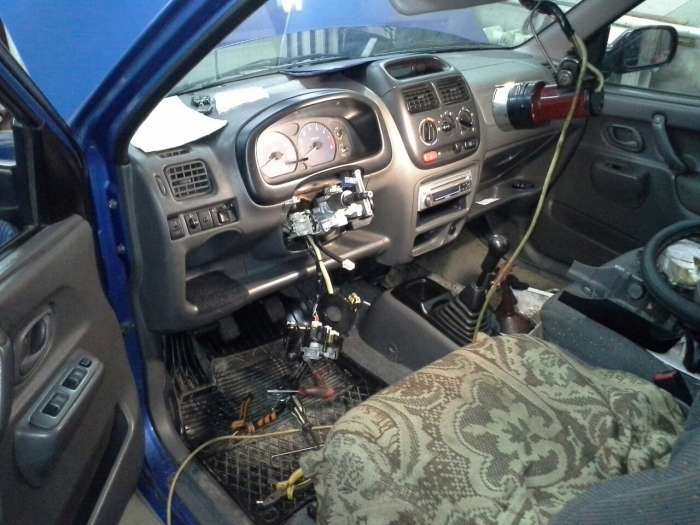 Установка автосигнализации в Бресте, фотография 1