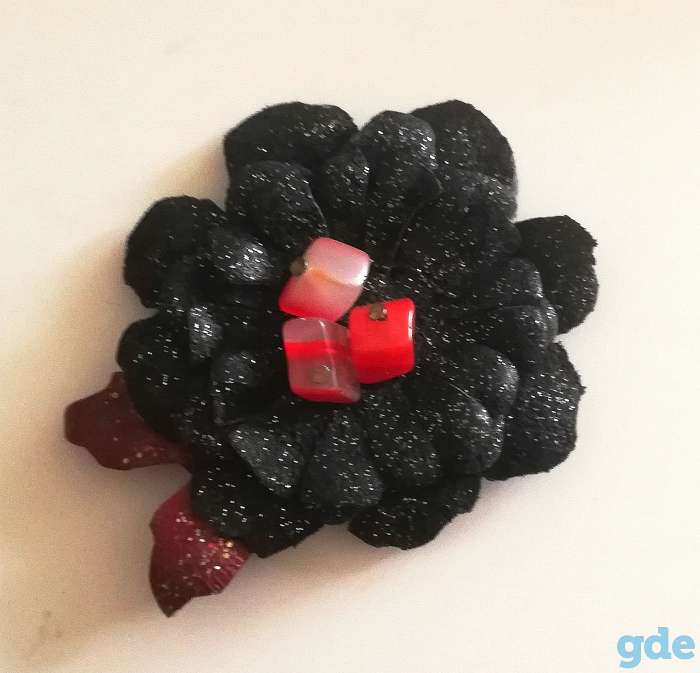 Броши из натуральной кожи с натуральными камнями, фотография 8