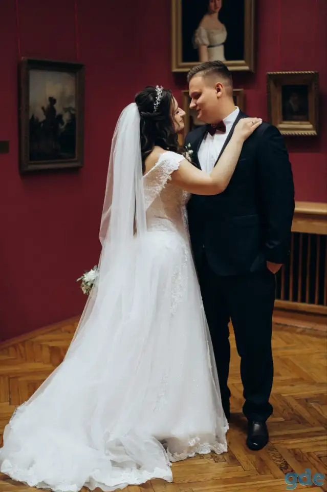 Шикарное свадебное платье, фотография 2