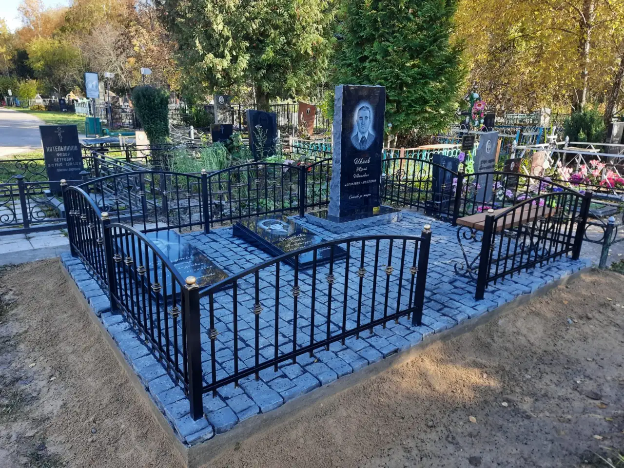 Изготовление памятников и благоустройство мест захоронения, фотография 11
