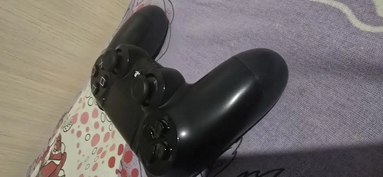 Playstation 4, фотография 4