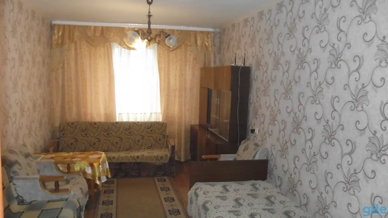 квартира посуточно, Строителей ул., фотография 2