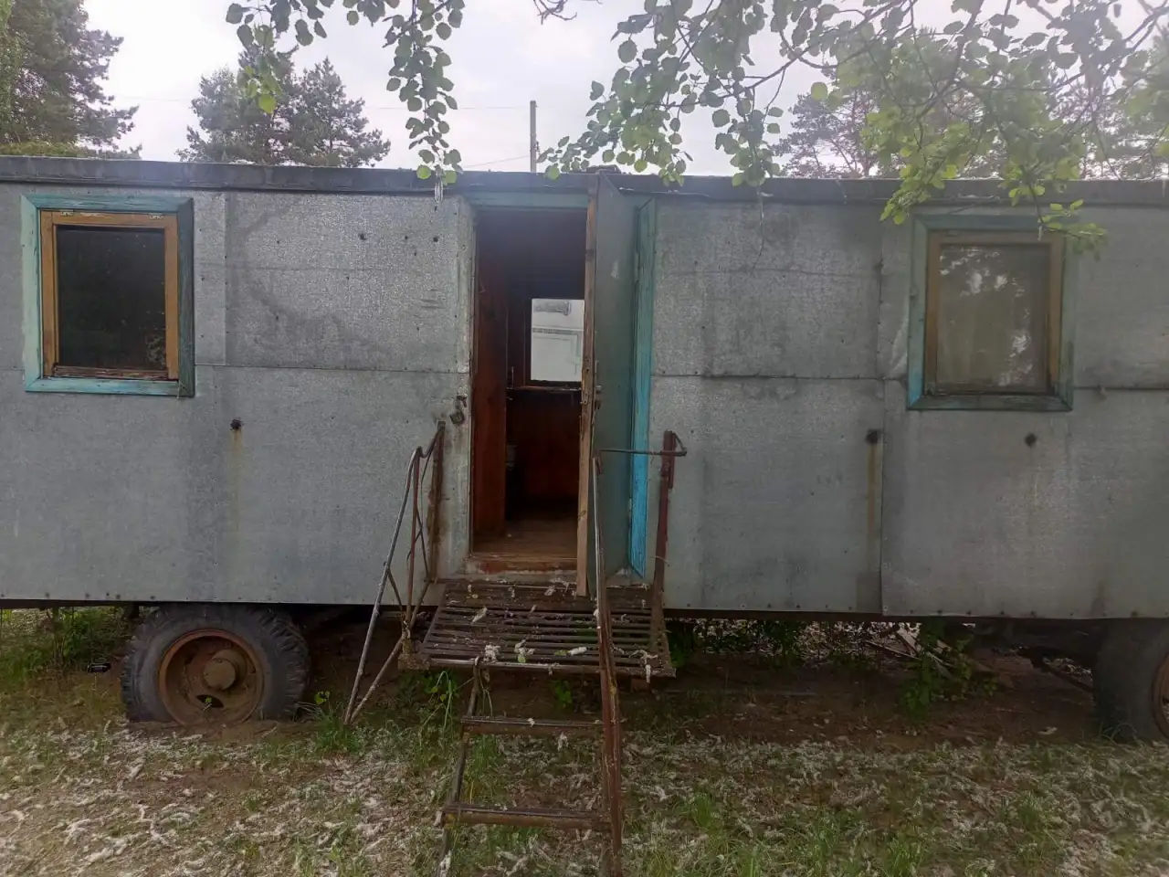 Кран автомобильный вагончики общежития, фотография 1