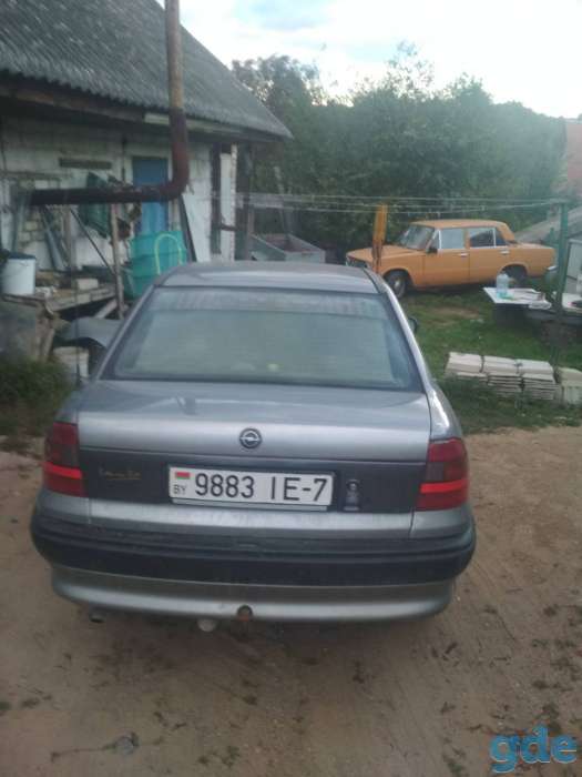 Автомобиль Opel Astra, фотография 2