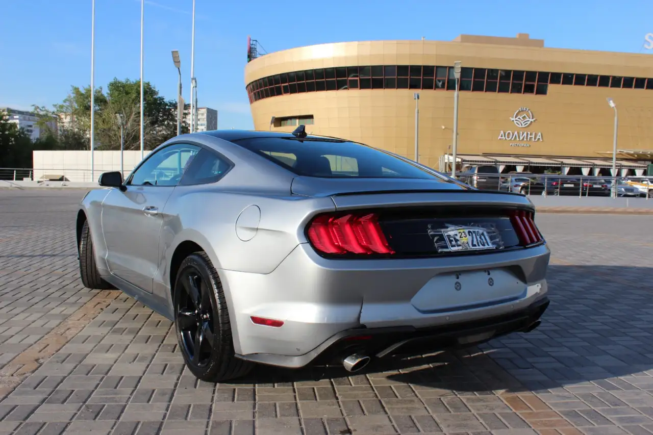 FORD MUSTANG, фотография 9