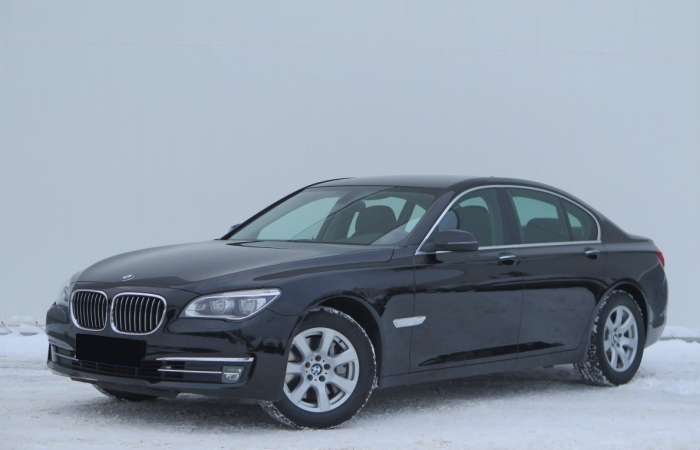 Прокат авто с водителем в Минске.  BMW 7 F02 Long., фотография 1