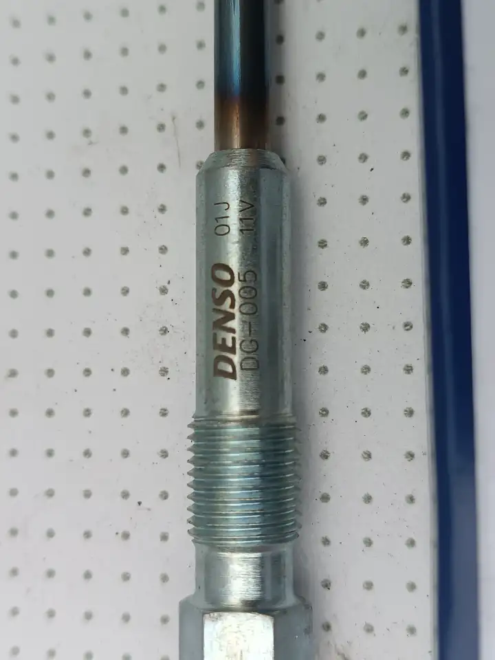Свеча накаливания 11V M10/1 Denso DG-005 original plug, фотография 2