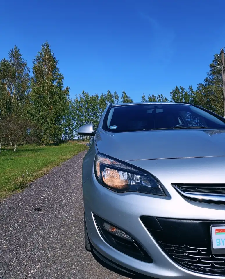 Opel Astra j (2015 г.) / Опель астра j 2015, фотография 2