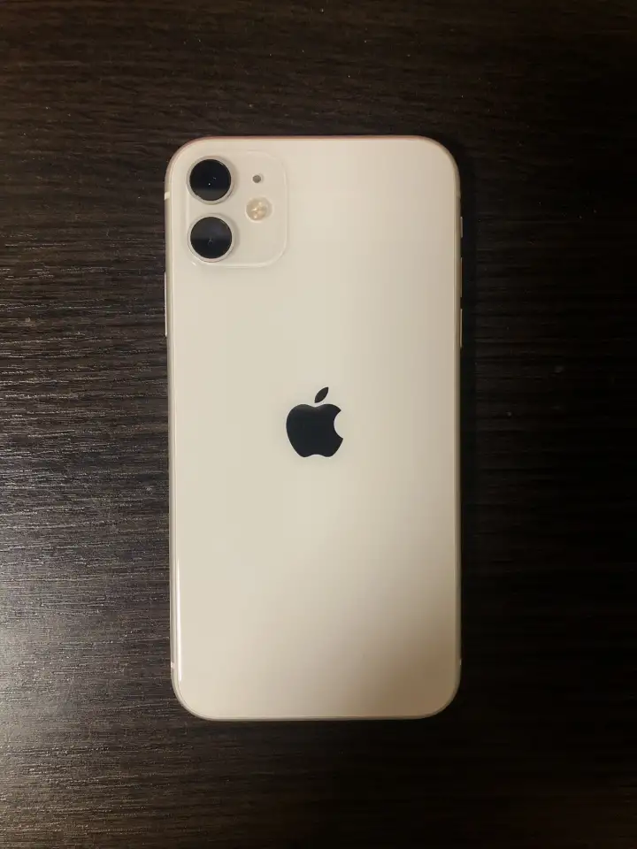 Продажа IPhone 11 128 мб Состояние хорошее, фотография 1