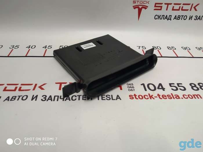 Зап. части для авто Tesla. Воздуховод центральной консоли средний AWD RWD Tesla model S, model S RESTE 10083, фотография 3