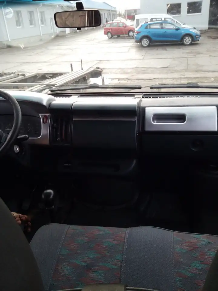 Продам автомобиль  RENAULT TRAFFIC 1997 год микроавтобус, фотография 4