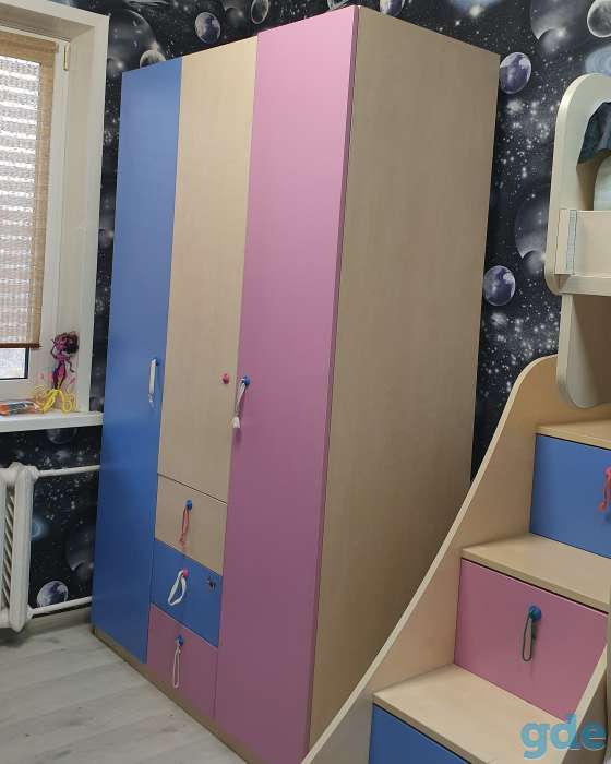 Продам кровать, шкаф, парту, комод в детскую комнату, фотография 3
