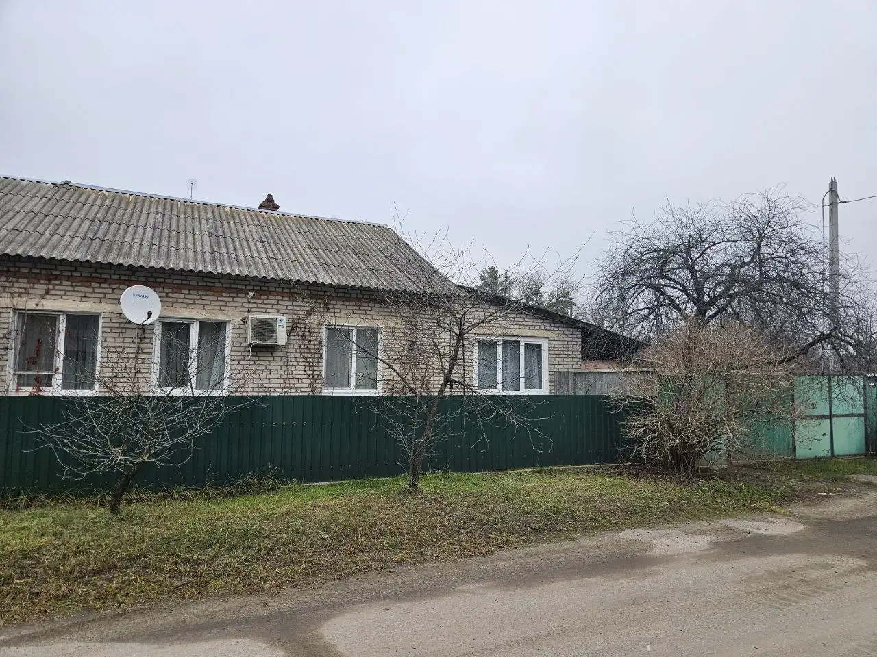 Продажа половины дома (трехкомнатной квартиры), Рогачев, ул. Генерала Петровского ул, 11/1, фотография 1