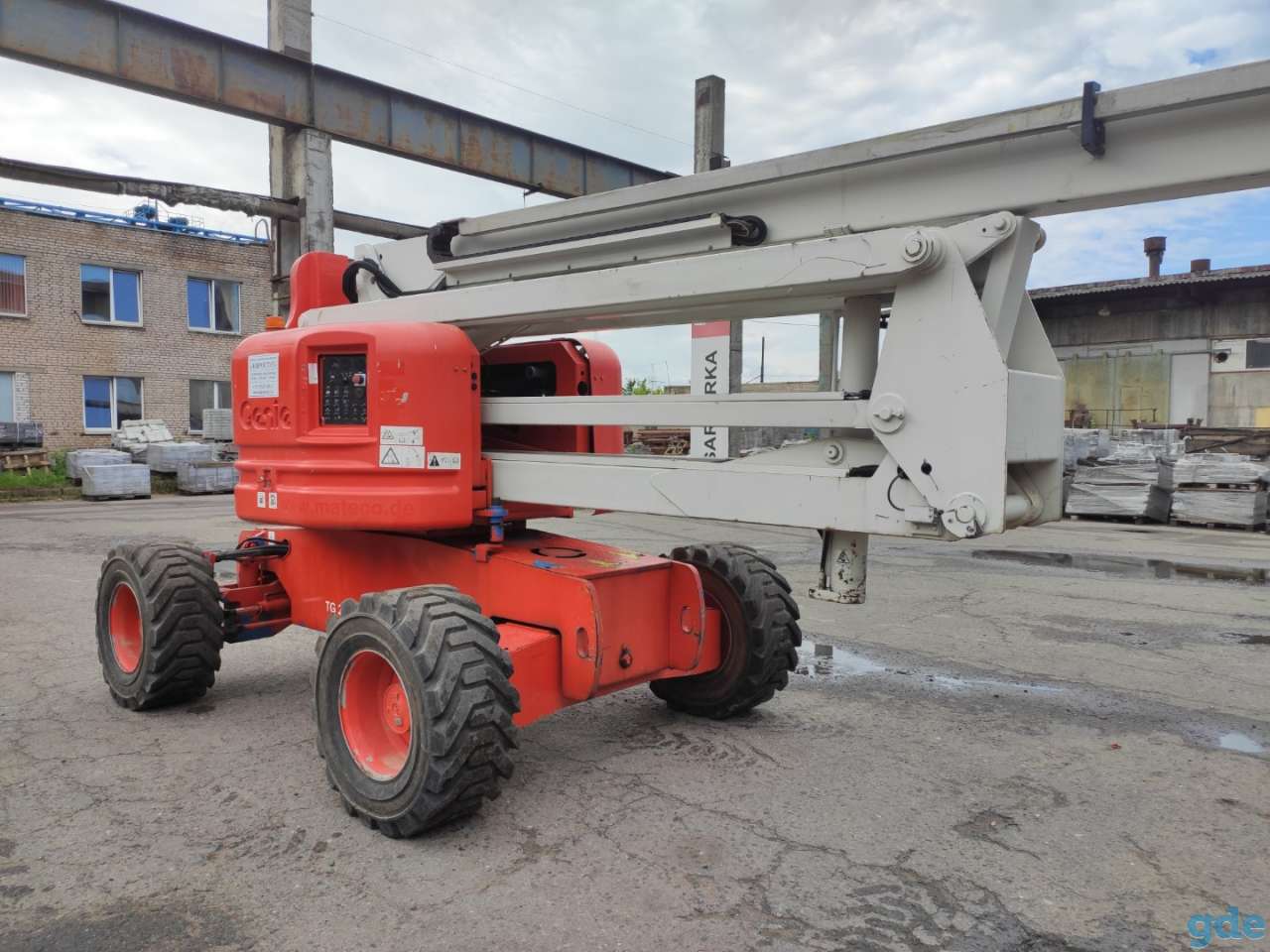 Аренда коленчатого подъемника Genie Z60/34, фотография 2