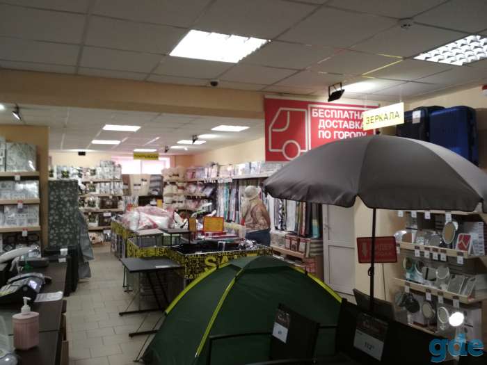 Сдам торговое помещение 100 м² под магазин в самом центре, фотография 3