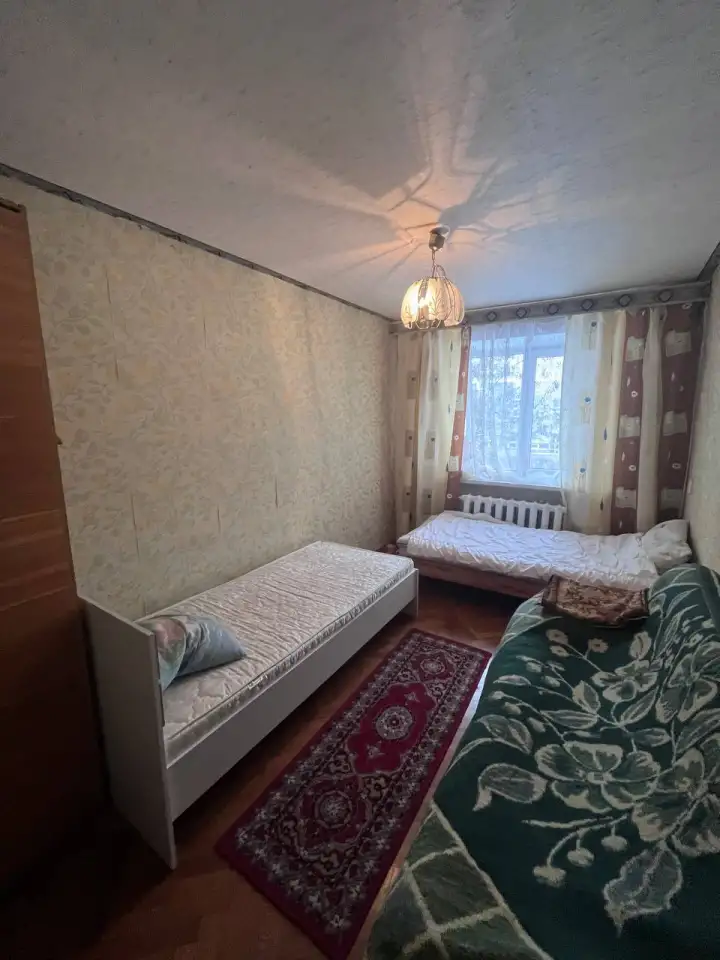 3-х комнатная квартира на сутки, 17 мкр. 13 д., фотография 6