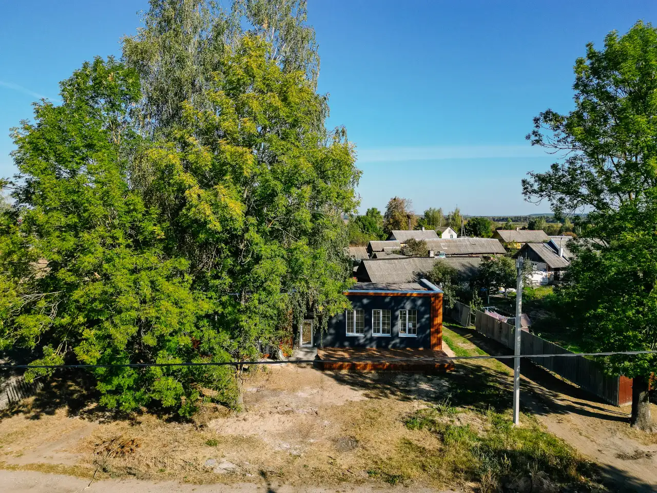 Продам современный дом на берегу реки, фотография 1