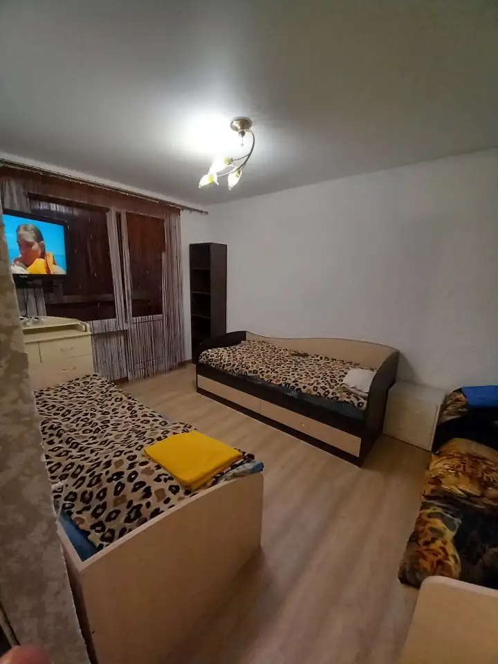 Квартира на сутки посуточно, Строителей 31, фотография 6