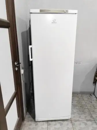 Морозильник Indesit No frost. Доставка, фотография 1