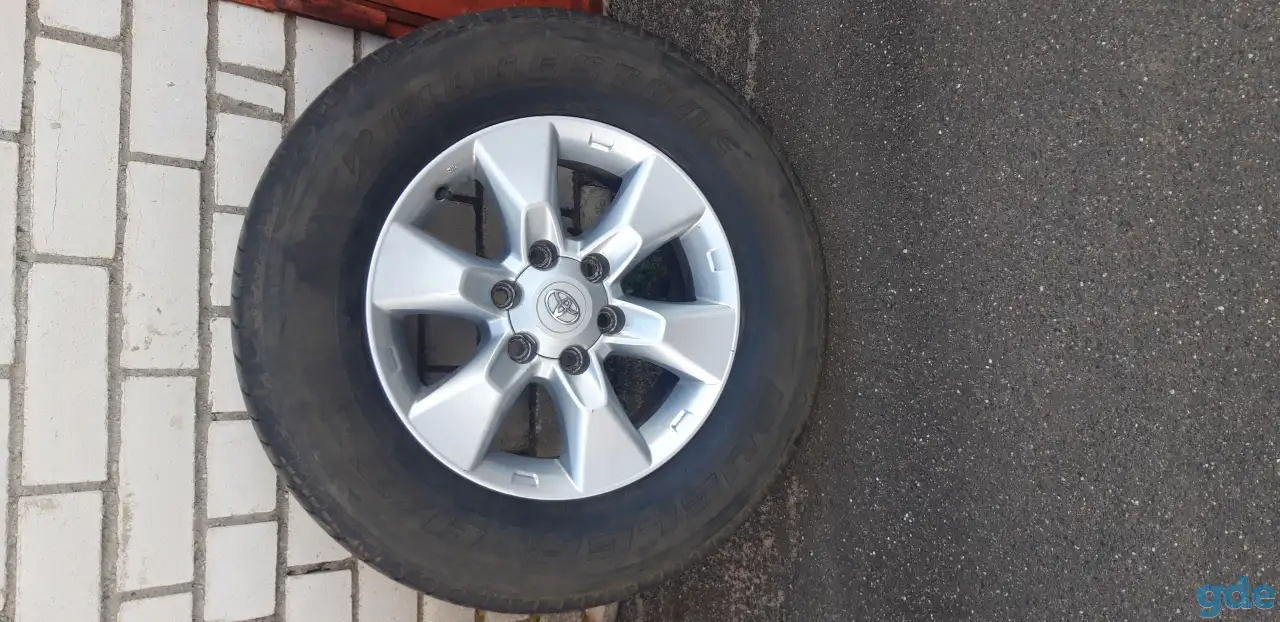 литые диски Toyota 6.5x17 6x139.7 106.1 ET 30, фотография 1