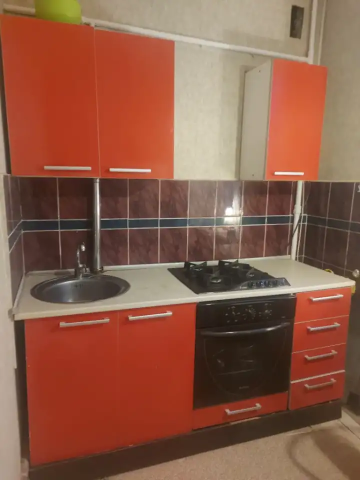 Продаётся импортная кухня бу ,пластик,в отличном состоянии, фотография 1